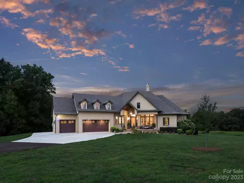 424 Shinnville Rd, Mooresville, NC 28115