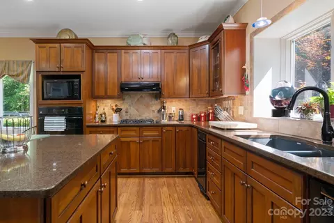 102 Maple Hill Dr, Flat Rock, NC 28731 photo 26