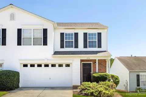 8536 Westhope St, Charlotte, NC 28216