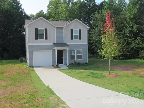 135 Mountain Crest Dr, Statesville, NC 28625