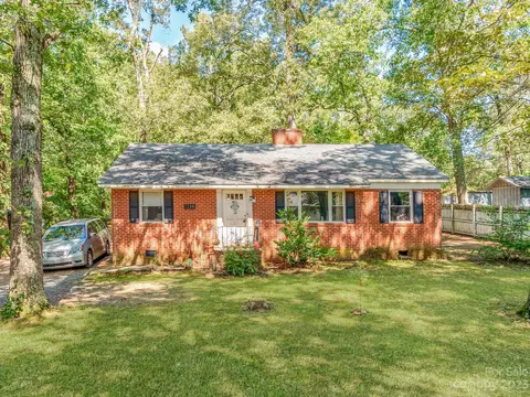 1206 Lancaster Ave, Monroe, NC 28112