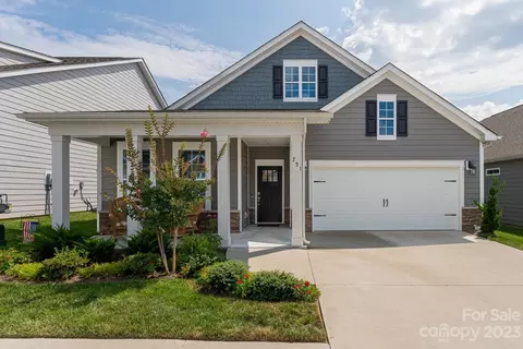 751 Summerfield Pl, Flat Rock, NC 28731