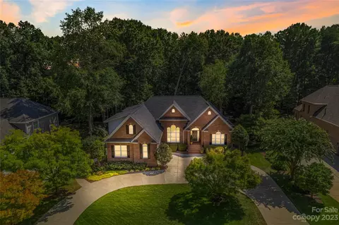 4552 Rustling Woods Dr, Denver, NC 28037