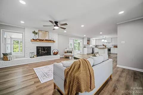 249 Camelot Dr, Morganton, NC 28655