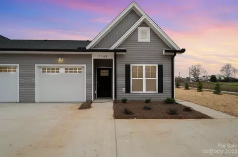 116 Will Boone B Rd #B, Mocksville, NC 27028