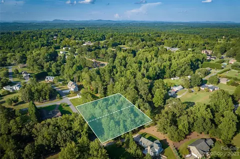 170 Windsor St, Connelly Springs, NC 28612