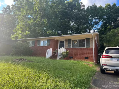324 Echodale Dr, Charlotte, NC 28217