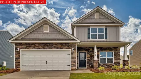 174 Scotsway Ct, Troutman, NC 28166
