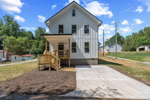 133 Edgewood S Rd, Asheville, NC 28804