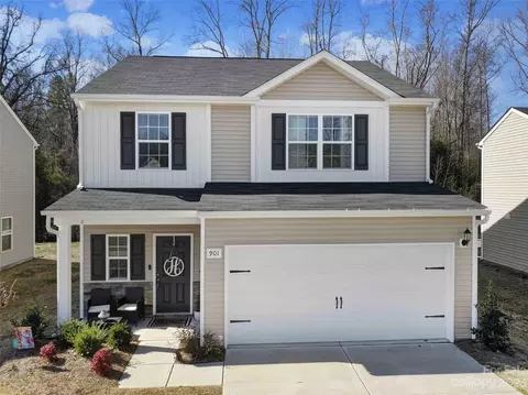 901 Joselynn Dr, Gastonia, NC 28054