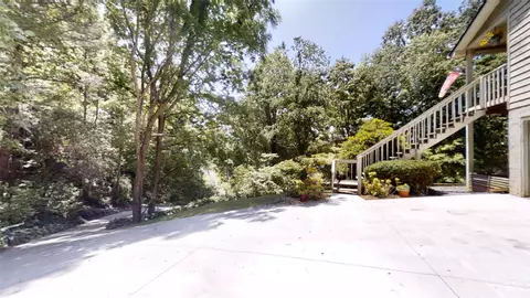 129 Falling Spring Rd, Clyde, NC 28721 photo 4