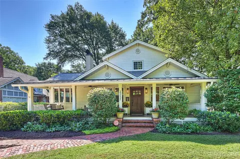 2237 Crescent Ave, Charlotte, NC 28207