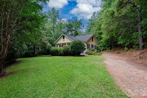 10851 Holbert Cove Rd, Saluda, NC 28773