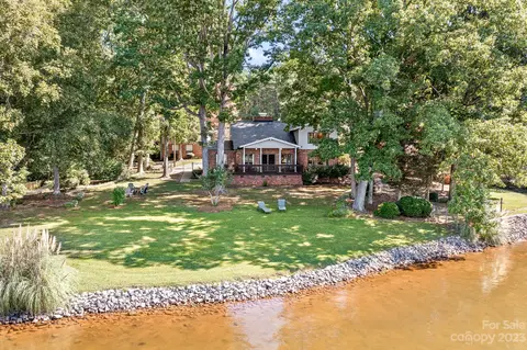 4786 Lynwood Rd, Sherrills Ford, NC 28673