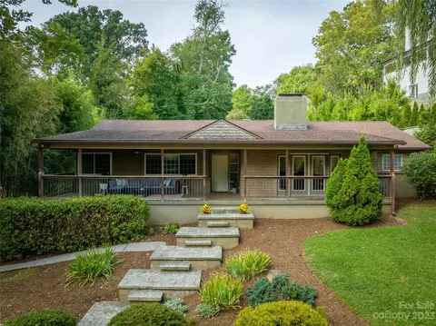 11 Lakeview Rd, Asheville, NC 28804