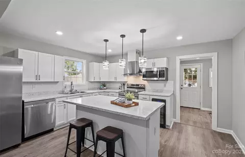 108 Hampton St, Chester, SC 29706 photo 9