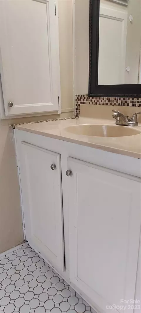 191 Red Rock Ln, Mill Spring, NC 28756 photo 34