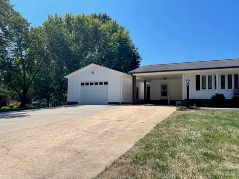 32568 Pennington Rd, Albemarle, NC 28001 photo 3