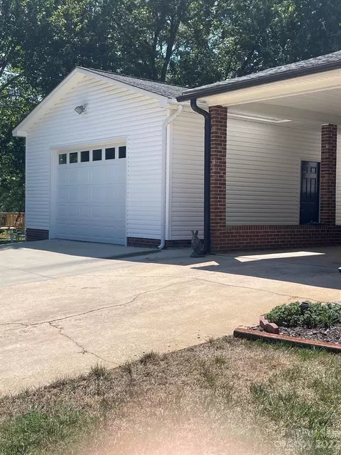 32568 Pennington Rd, Albemarle, NC 28001 photo 4