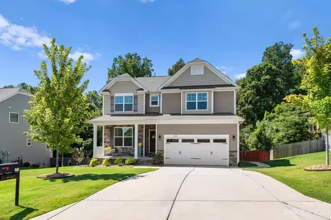 2125 Lantana Ln, Lake Wylie, SC 29710