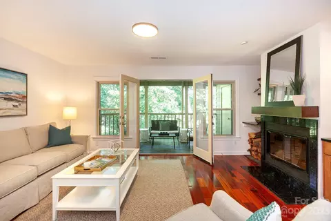 13820 Queens Harbor E Rd #E, Charlotte, NC 28278