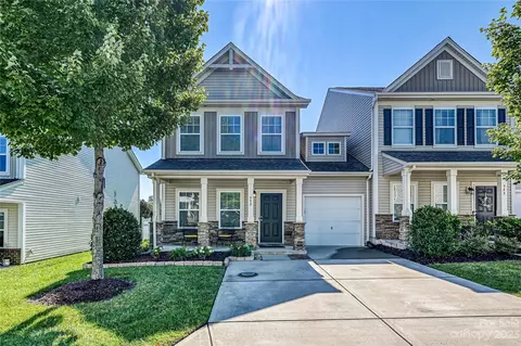 950 Summerlake Dr, Fort Mill, SC 29715