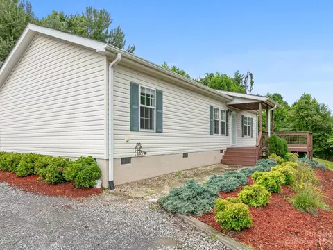214 Rovingwood Dr, Waynesville, NC 28786