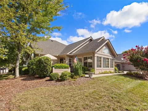 94 Mountain Meadow Cir, Weaverville, NC 28787