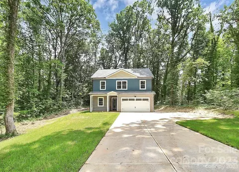 1720 Wildwood Dr, Charlotte, NC 28214