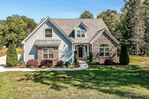 6064 Erie View Ct, Denver, NC 28037