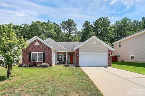408 Augustus Ln, Mount Holly, NC 28120