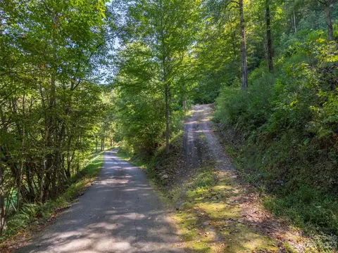120 Walnut Ridge Dr, Clyde, NC 28721 photo 4