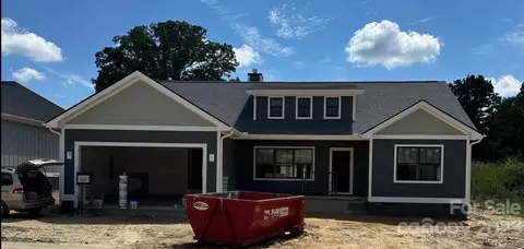 85 Olde Oak Way, Hendersonville, NC 28792