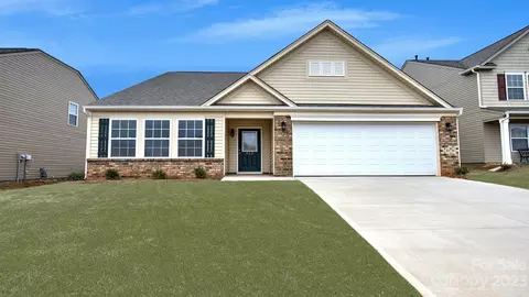 321 Ridgeview Ln, Mars Hill, NC 28754