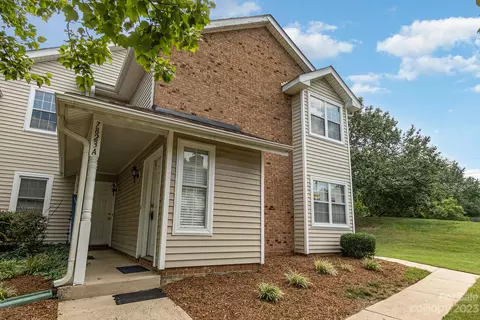 7823 Davinci Ln #A, Charlotte, NC 28226