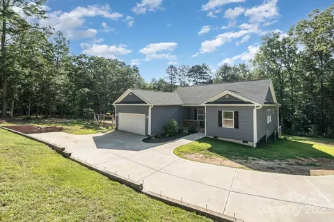 1424 Crescent St, Monroe, NC 28112 photo 3