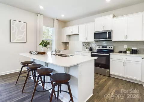 Kitchen - 439 Saddlebred Ln, Locust, NC 28097 photo 2 of 5