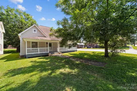 800 3rd St, Spencer, NC 28159 photo 4