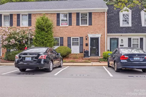8410 Knights Bridge Rd, Charlotte, NC 28210