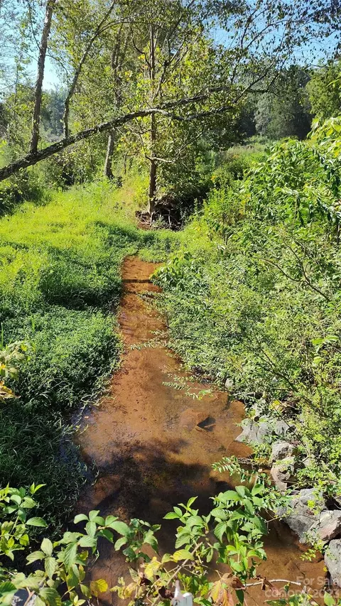 000 Tabor Rd, Olin, NC 28660
