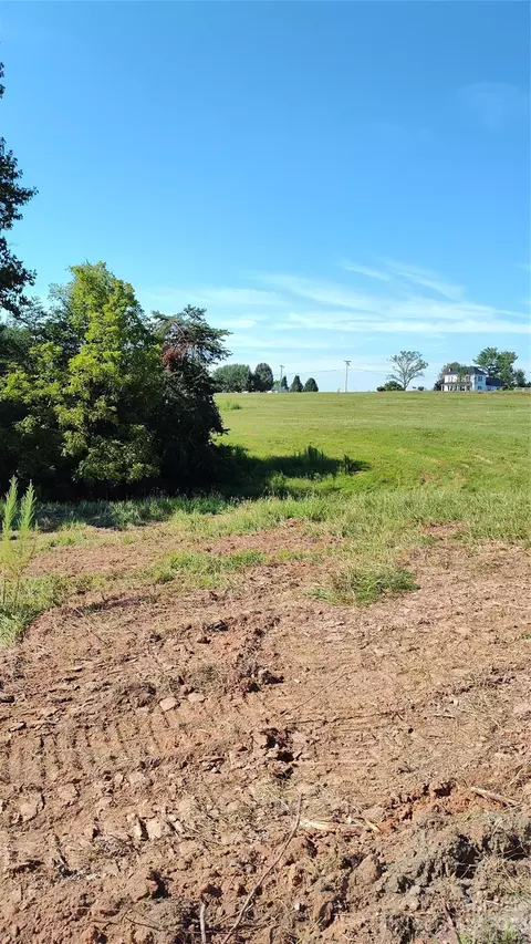 000 Tabor Rd, Olin, NC 28660 photo 6