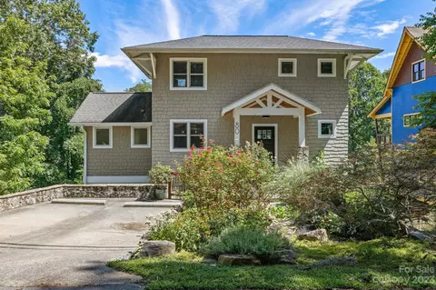 80 Saint Dunstans Rd, Asheville, NC 28803