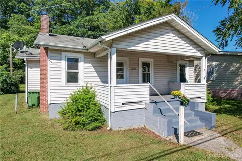 2135 Hendersonville Rd, Arden, NC 28704