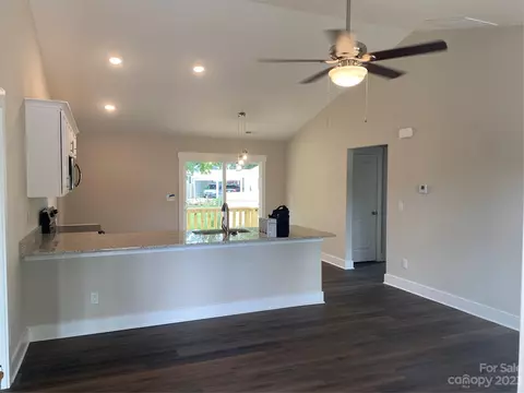 112 Dye St, Clover, SC 29710 photo 5