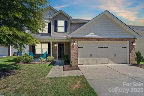 2024 Red Leaf Ct, Dallas, NC 28034