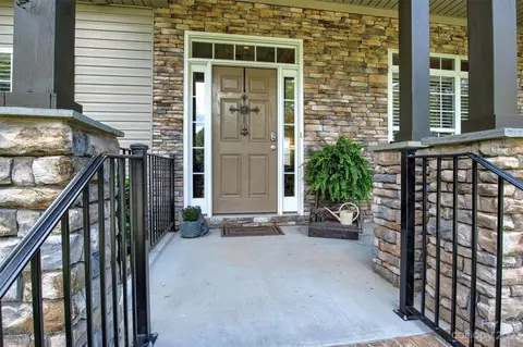 5736 Cedar Run Dr, Denver, NC 28037 photo 4