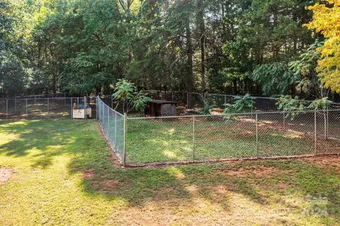 1672 Shearers Rd, Davidson, NC 28036 photo 6