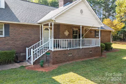 1672 Shearers Rd, Davidson, NC 28036 photo 3
