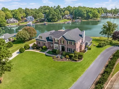 171 Prestwood Ln, Mooresville, NC 28117