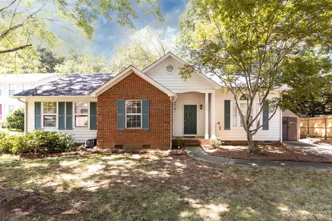 3518 Chistow Rd, Matthews, NC 28105